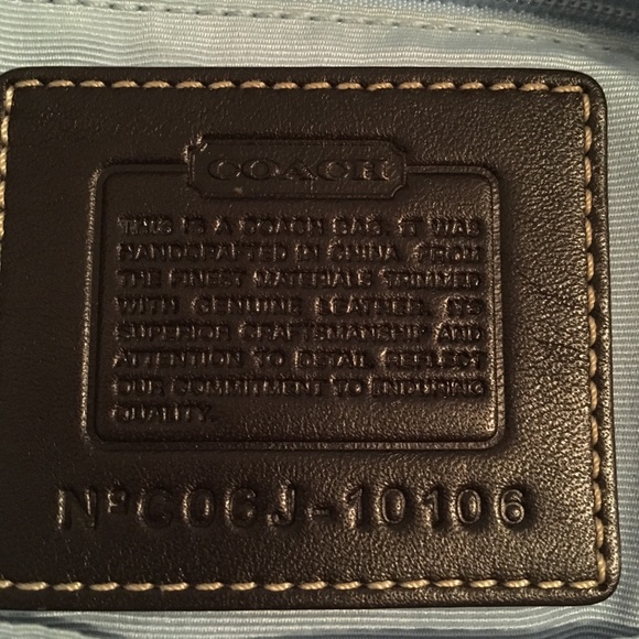 Coach - Picture 2 of 8